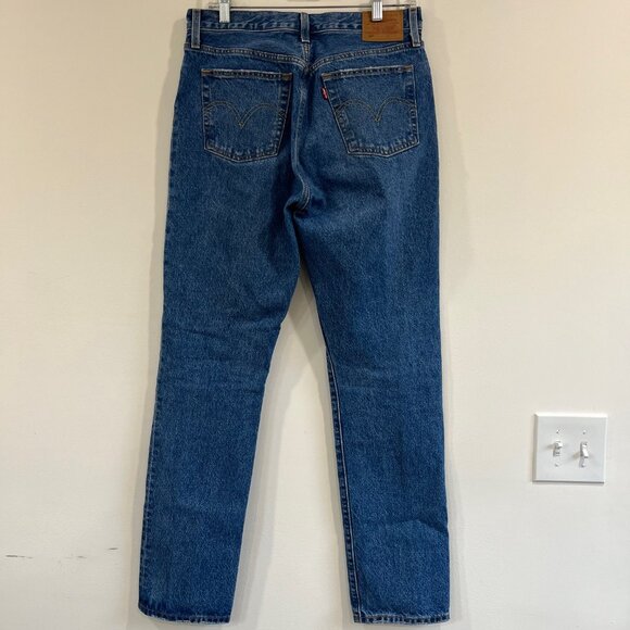Levis Premium Denim Women's jeans Size 30 X 31 Straigh leg Midwaist - Picture 2 of 7